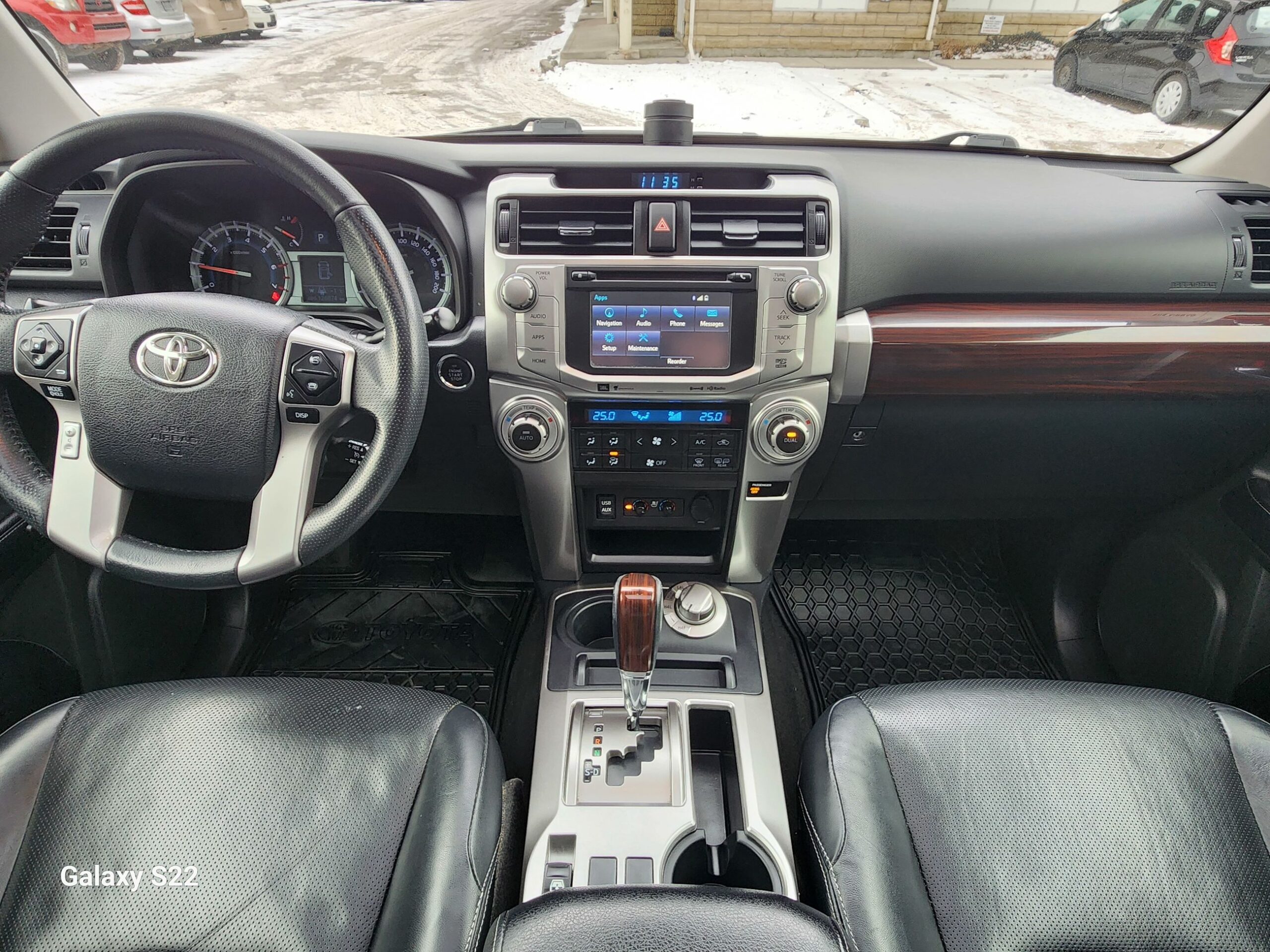 2017 Toyota 4Runner Limited 7 Seater