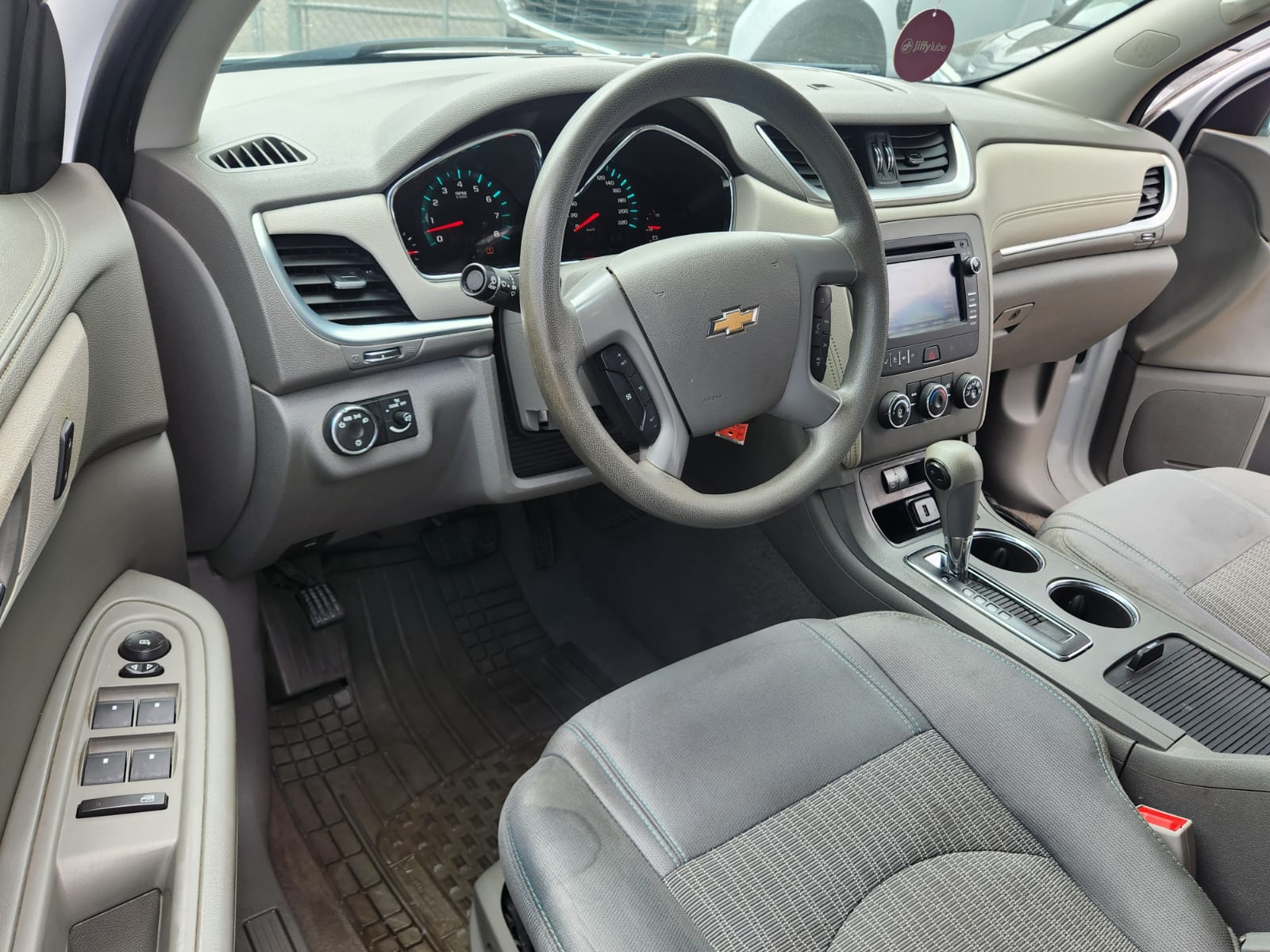 2016 Chevy traverse 8 seats