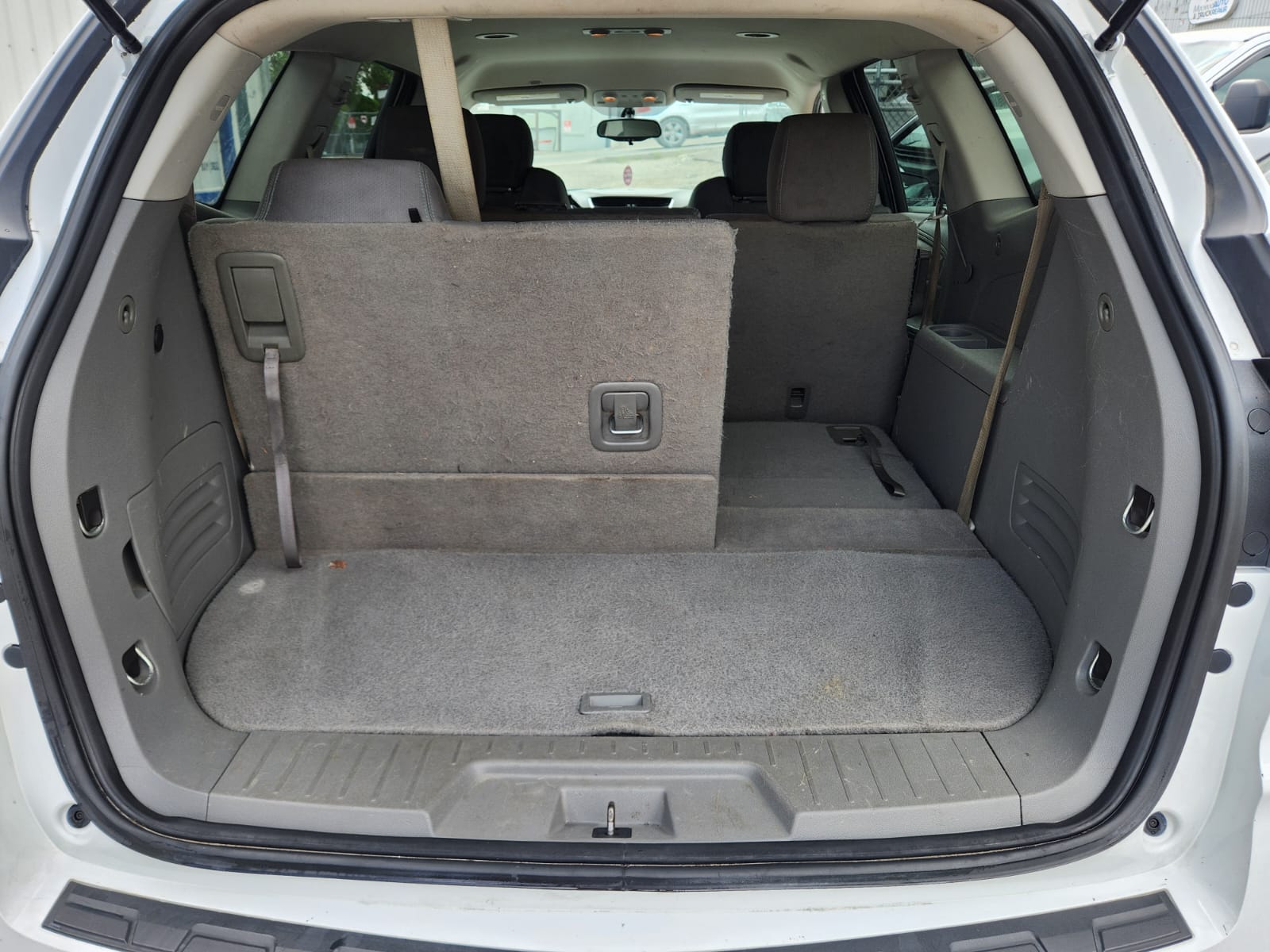 2016 Chevy traverse 8 seats