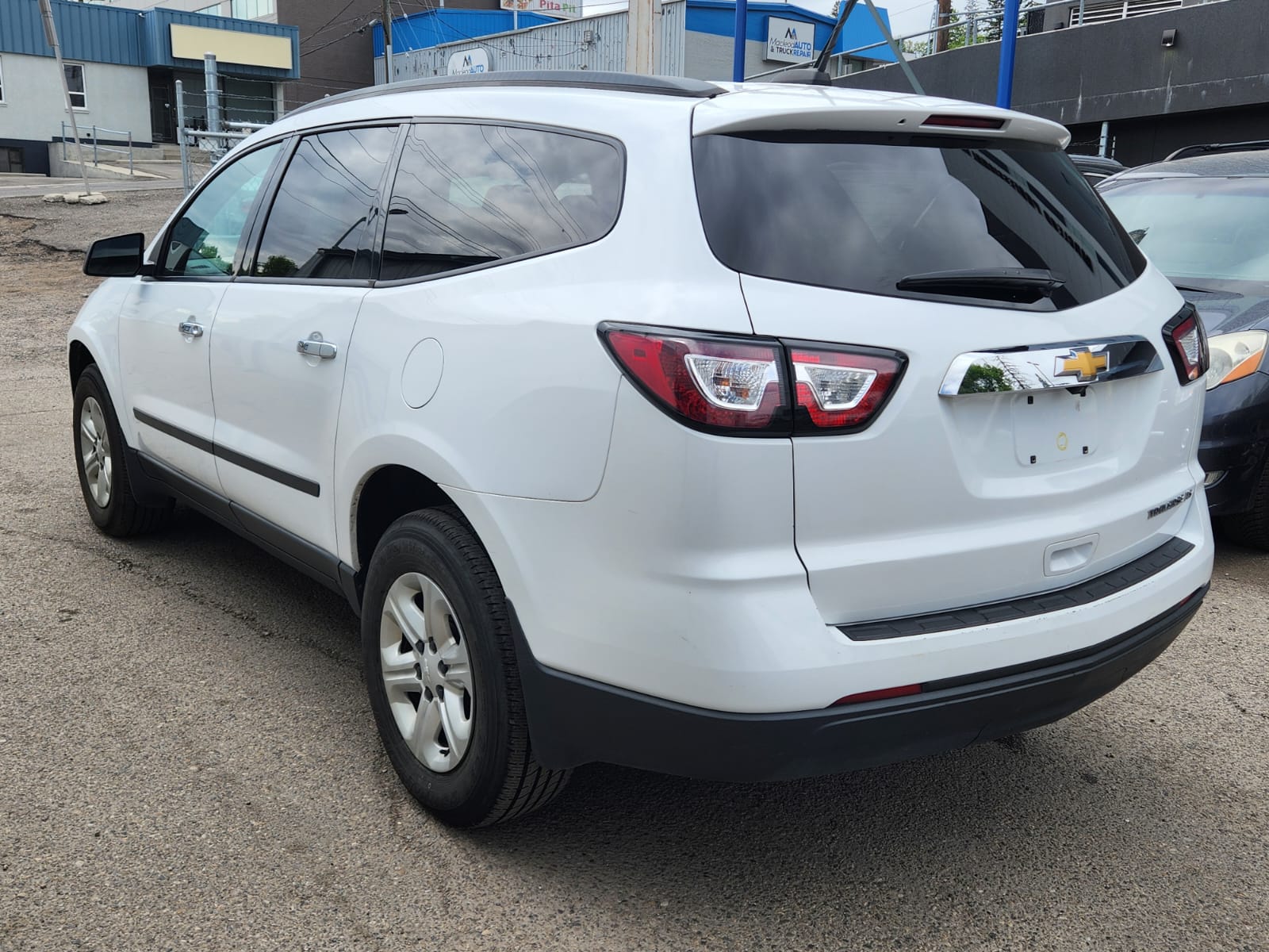 2016 Chevy traverse 8 seats