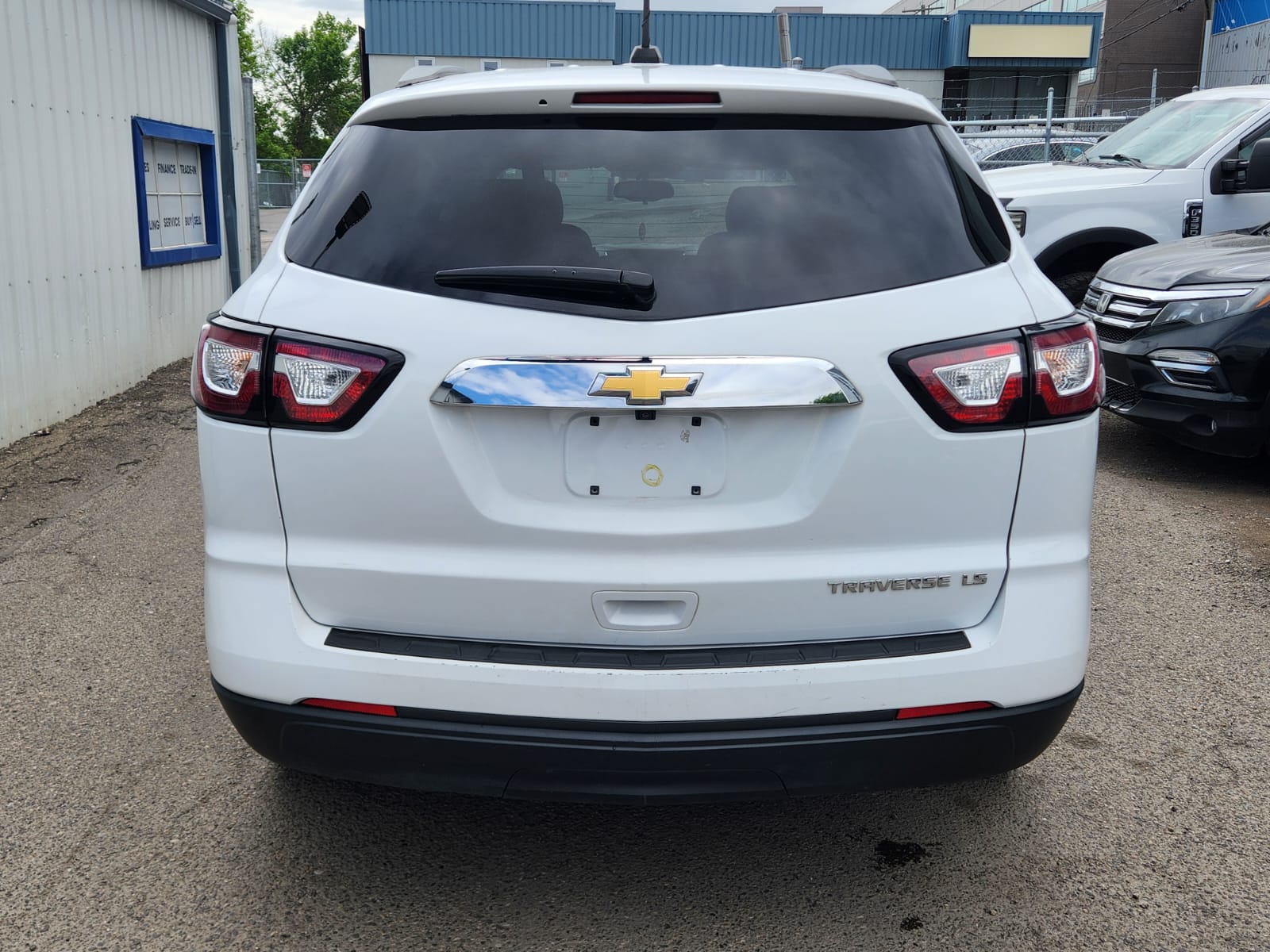 2016 Chevy traverse 8 seats
