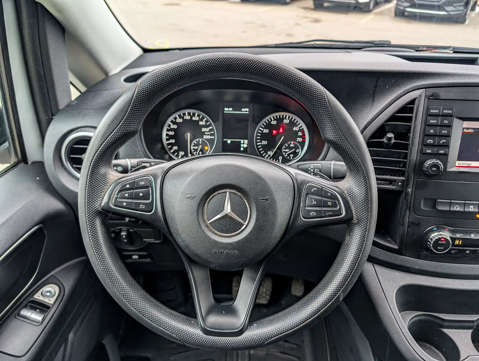 2017 Mercedes Benz Metris 8Passengers