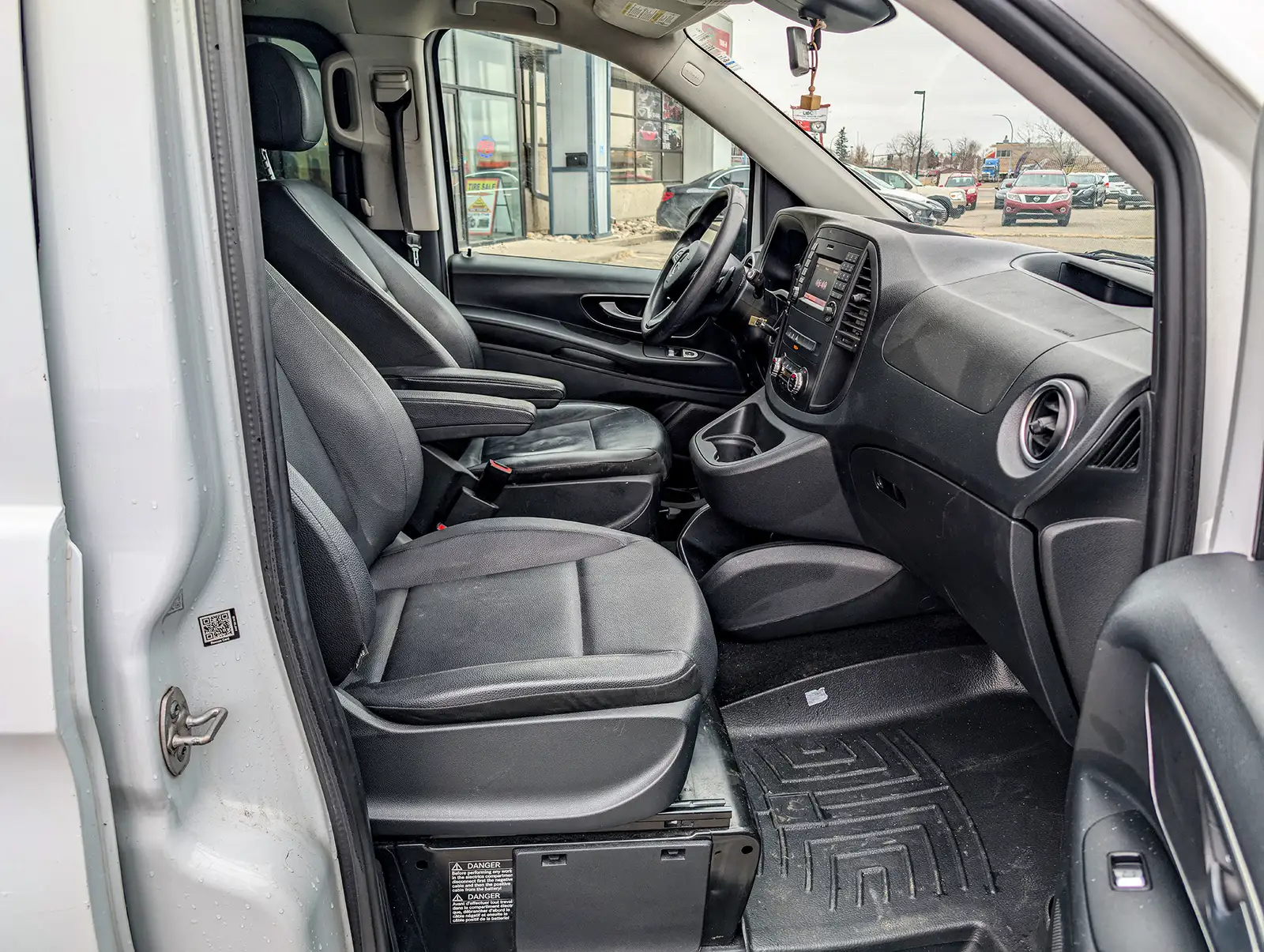 2017 Mercedes Benz Metris 8Passengers